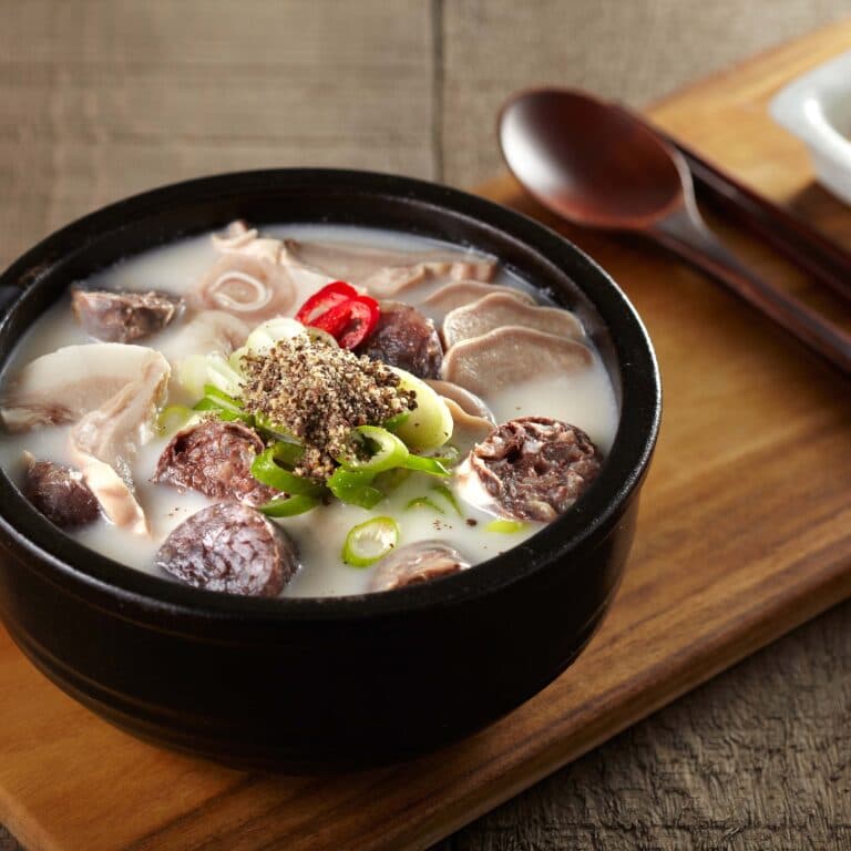 [탐라순대] 순대국 (기본: 순대+고기)